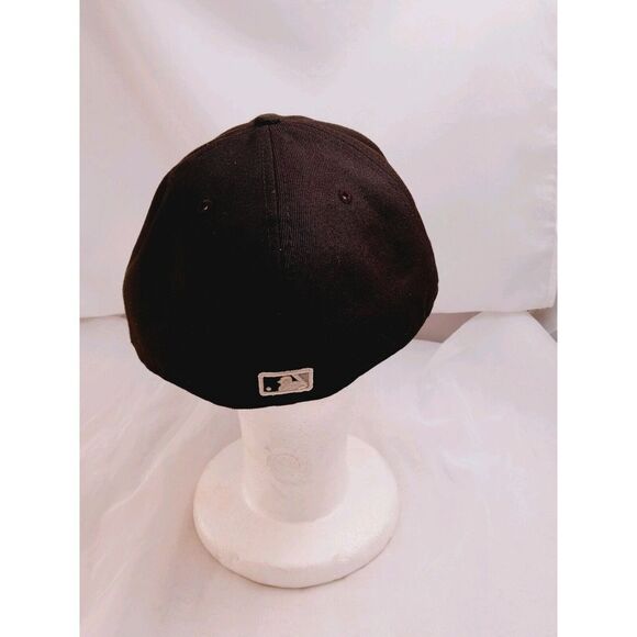 MLB Chicago White Sox Hat Cap Fitted 7 5/8 Black White ~ New Era - Nice - Picture 3 of 6